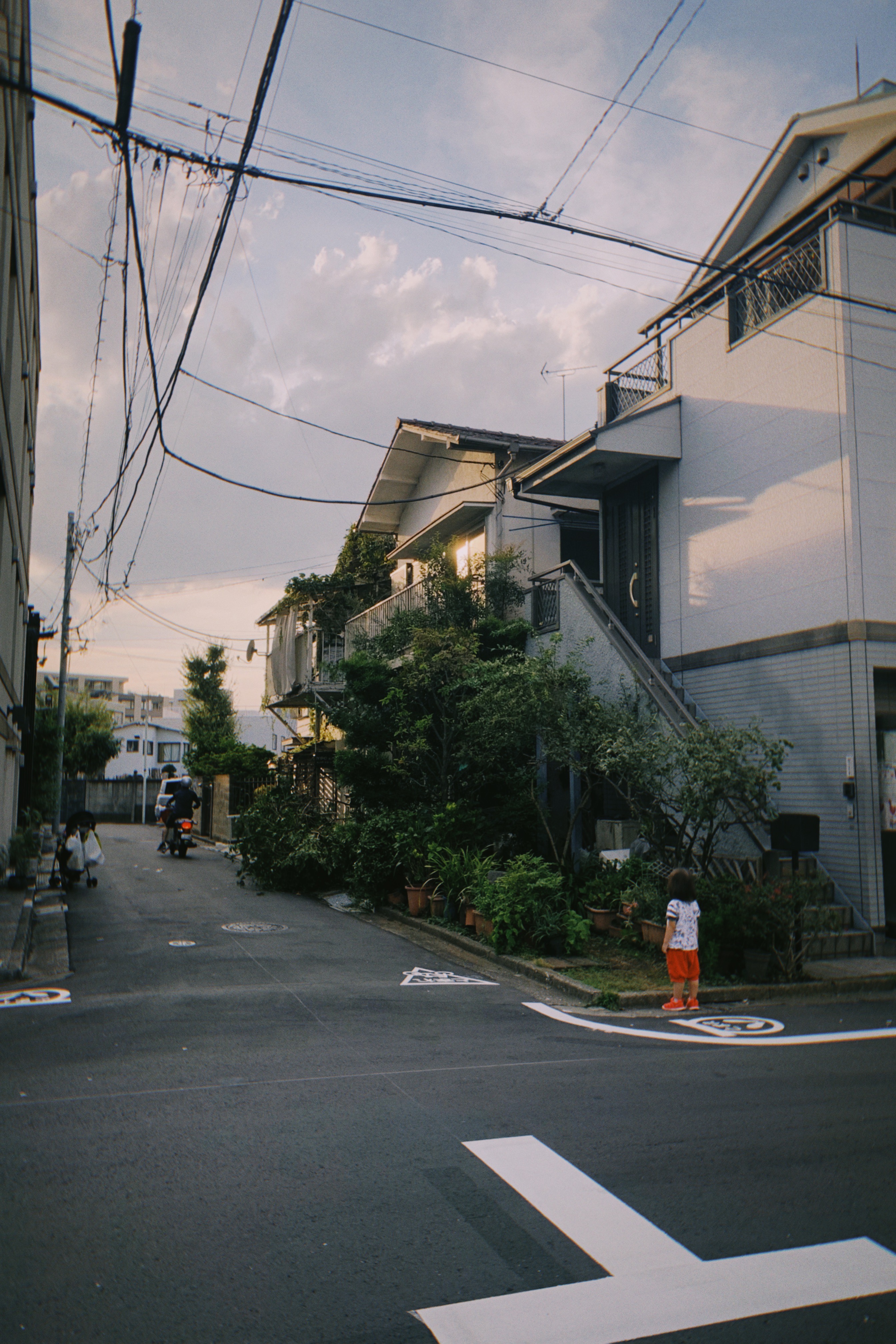 Shot with NOMO CAM FR2.
